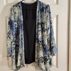 Dina and Ariel long sleeve shirt has no size tag